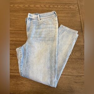 Express Light Wash Skinny Jeans
